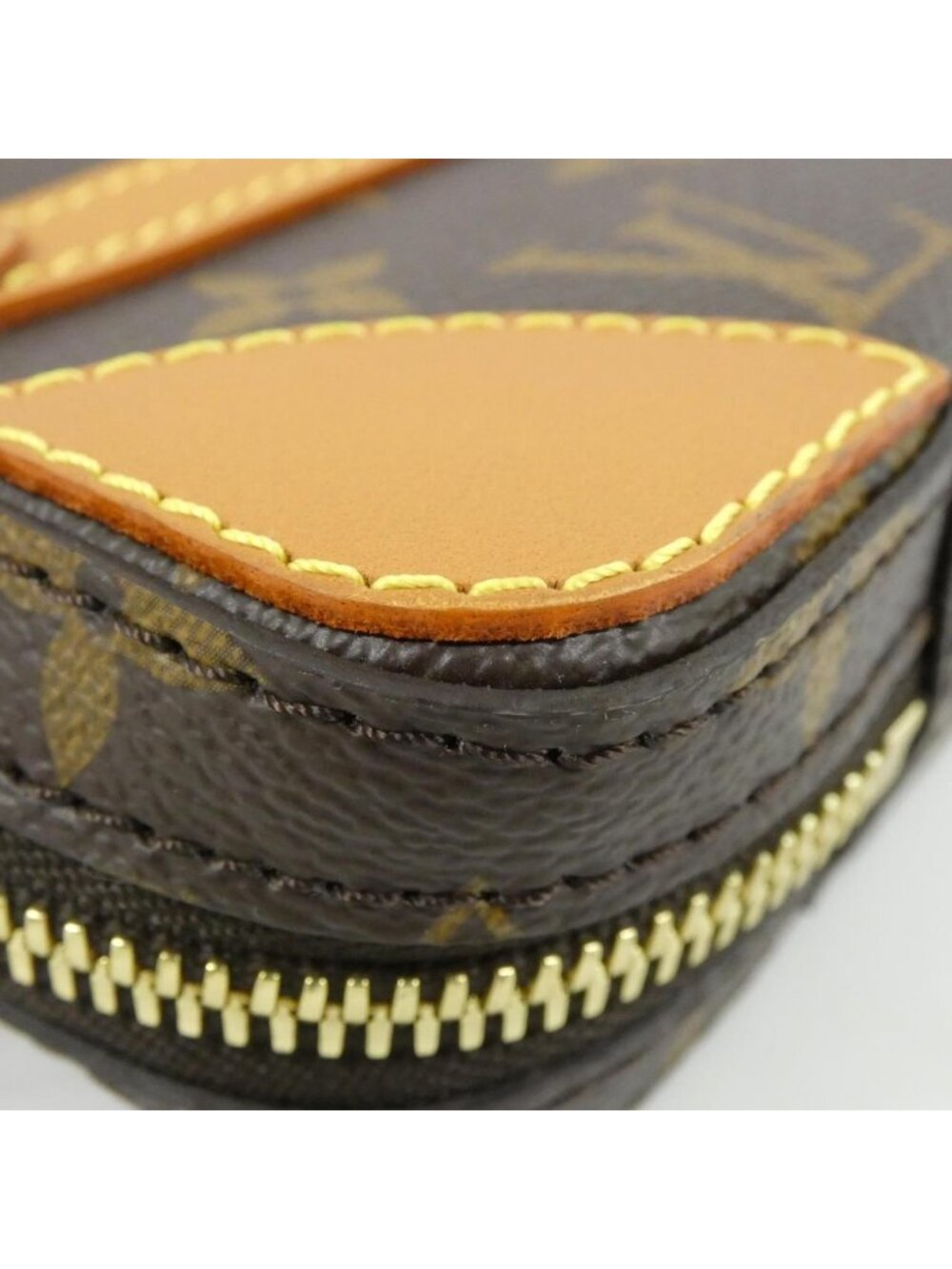 Louis Vuitton Monogram Soft Trunk Messenger PM - Picture 3 of 6
